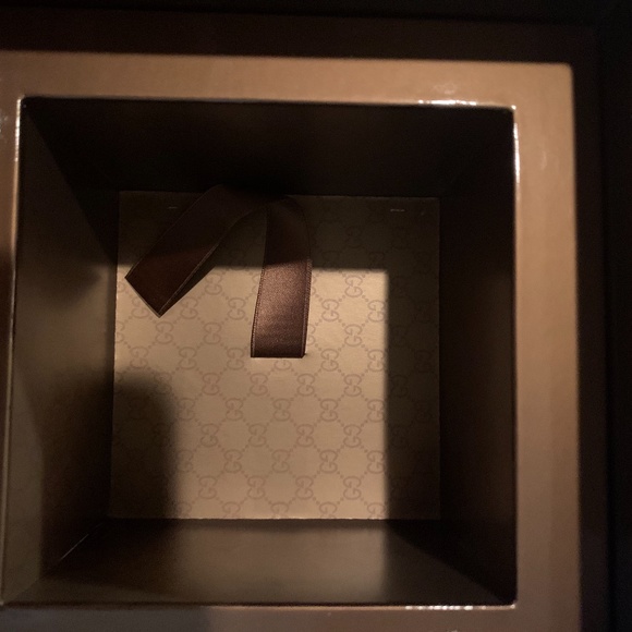(NWT) Gucci Women\'s 5500 Series Black Dial Watch main image 9